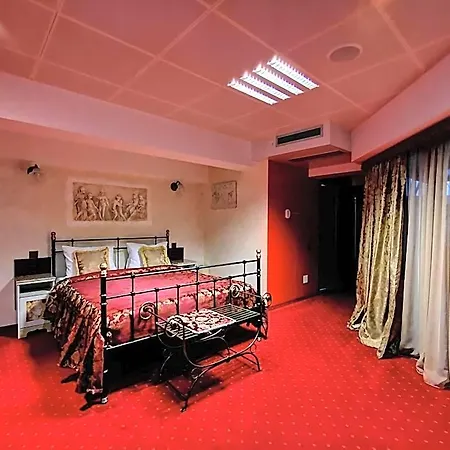 酒店 Legends Chambers By Grand Pier Boutique 3*